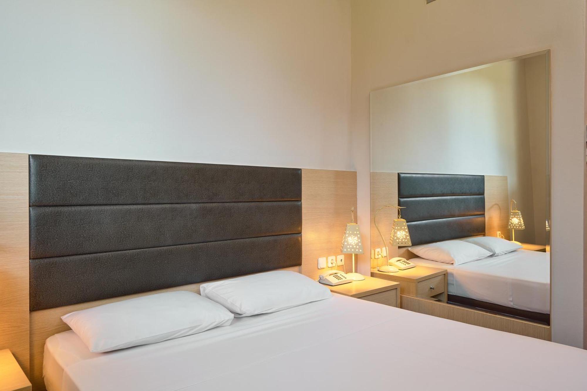 Iris Hotel แธร์มี ภายนอก รูปภาพ