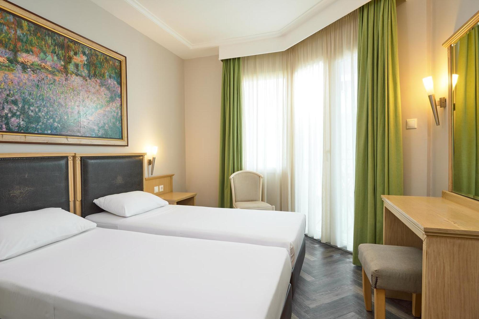 Iris Hotel แธร์มี ภายนอก รูปภาพ